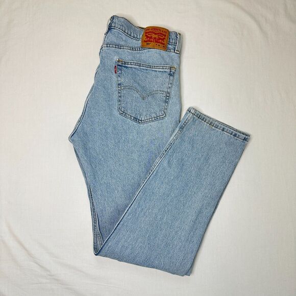 Levi's Other - Levi's 505 Regular Fit Jeans Mens 36x34 Measured 32 Inseam Light Wash